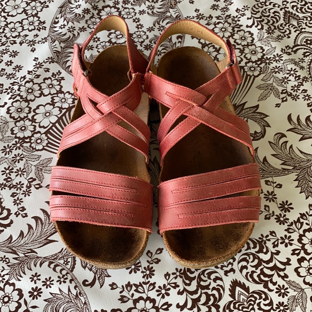EUC Haflinger Red leather sandals